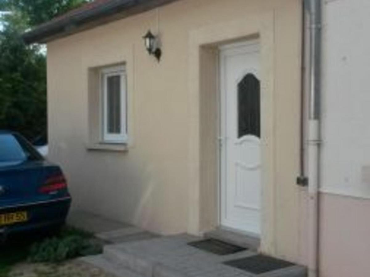 Charmant Gite A Etain, Tout Inclus, Proche Verdun Avec Terrasse Et Parking - Fr-1-585-3 Exteriér fotografie
